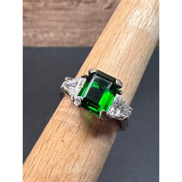Vintage Helen Andrews synthetic emerald and CZ sterling silver ring size 7 - Picture 1 of 16